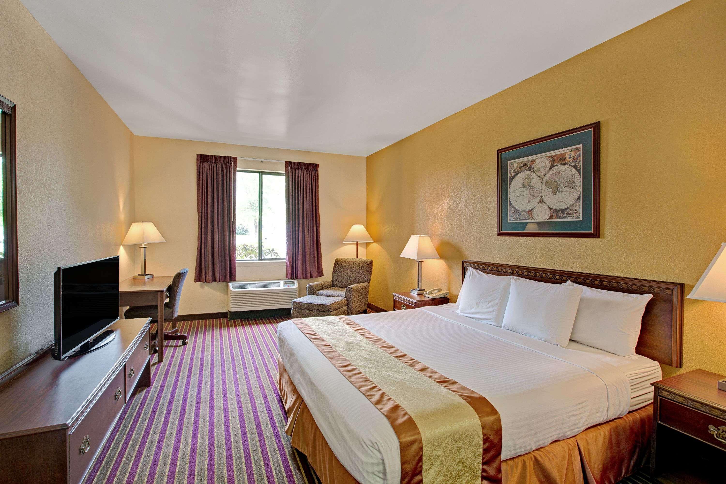 Days Inn & Suites By Wyndham Hickory Kültér fotó